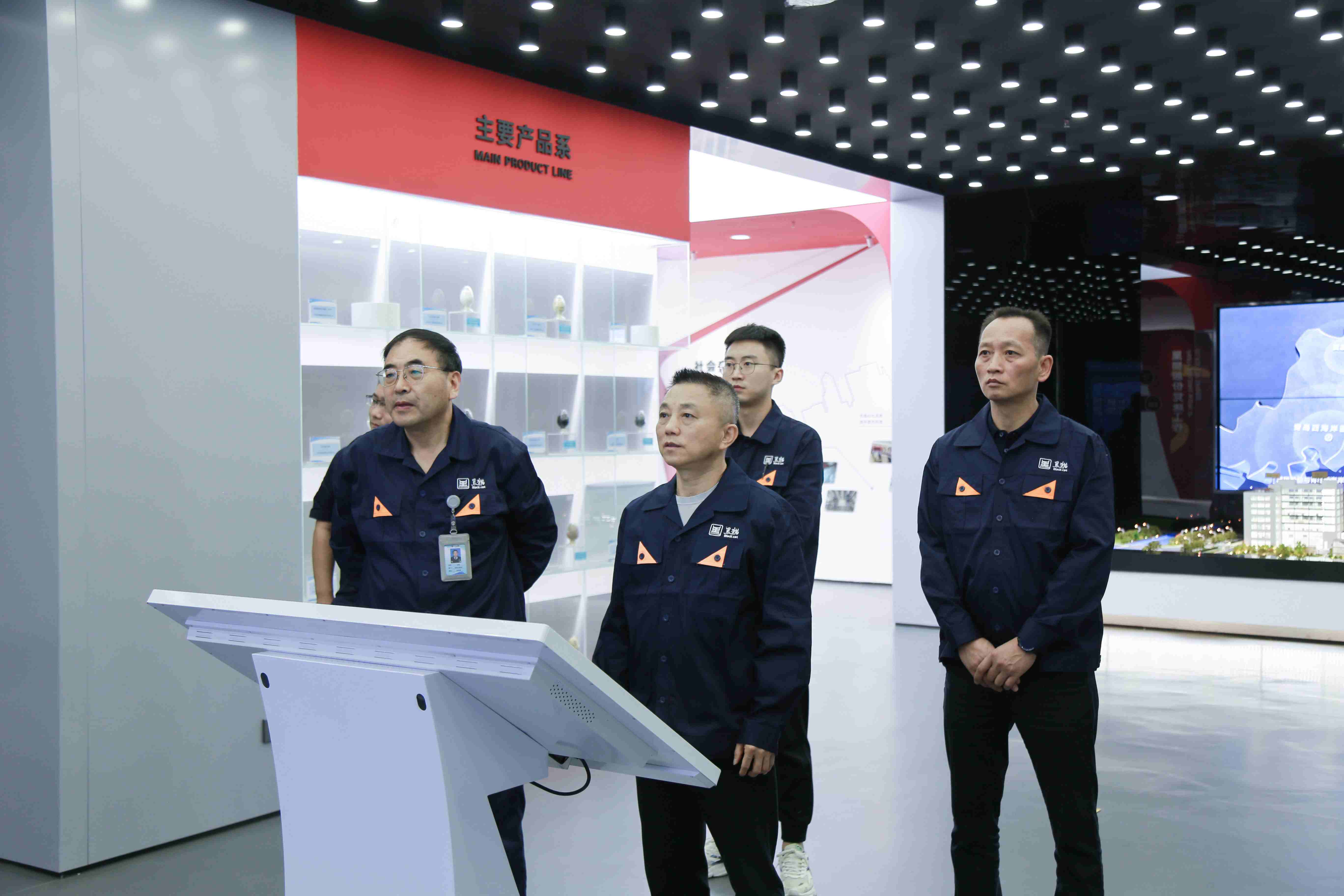 青島黑貓實(shí)地調(diào)研 (2)_1.jpg 青島黑貓實(shí)地調(diào)研 (2)_1.jpg