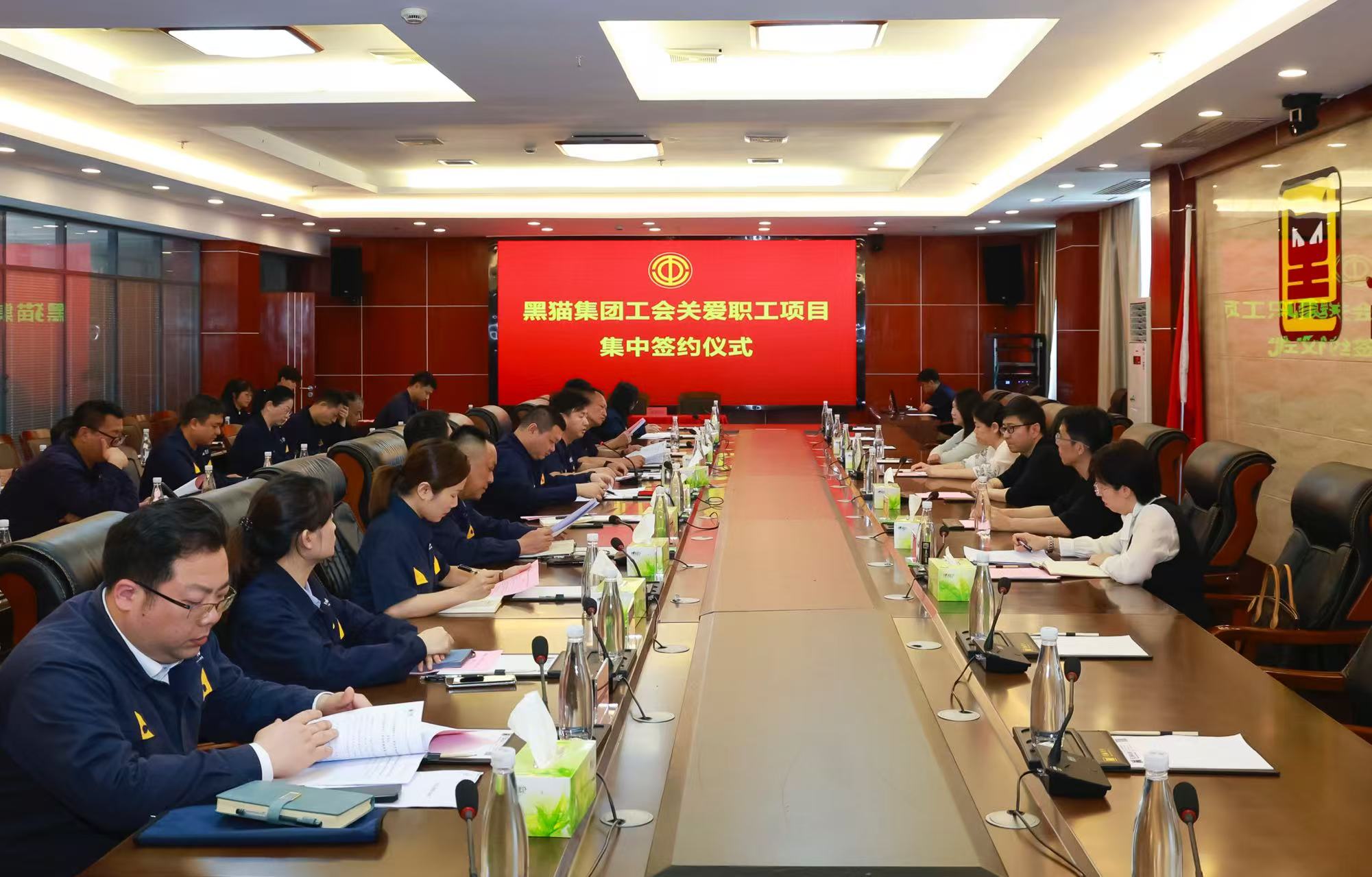 簽約儀式現(xiàn)場.jpg 簽約儀式現(xiàn)場.jpg