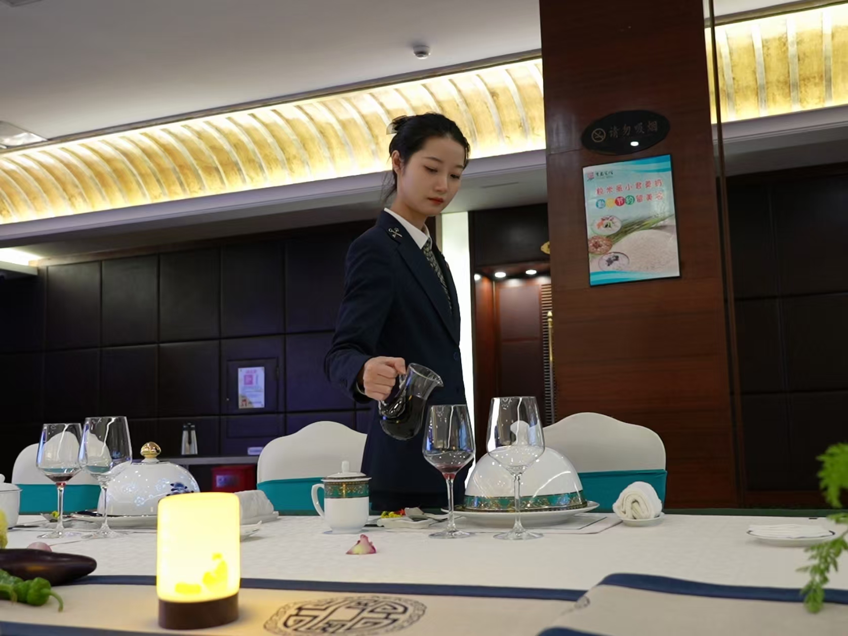 圖3 認(rèn)真進行餐前準(zhǔn)備.jpg